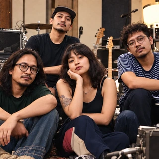 Foto Laras & Kawan